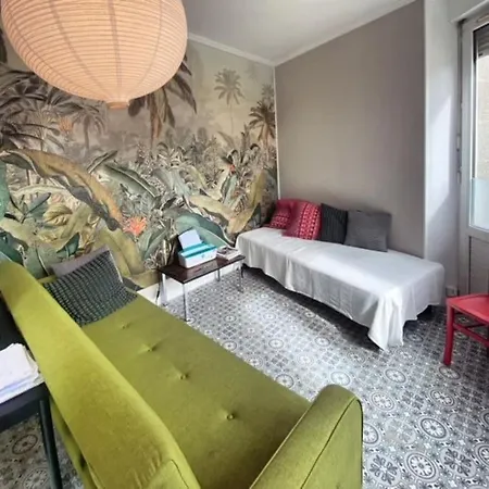 Petit Panorama De *